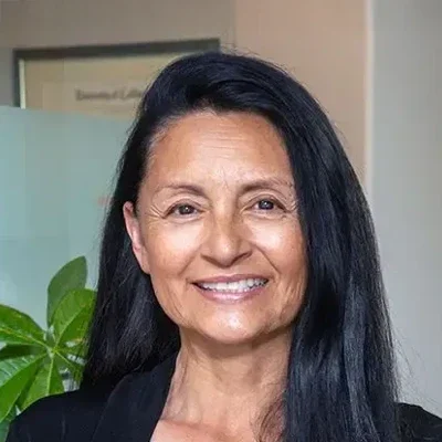 A headshot photo of registered dental assistant Beatrice at El Camino Dental Arts